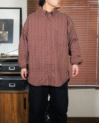 90’s vintage patterned shirt